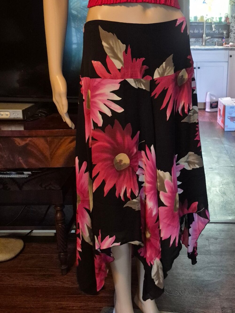 100% Silk Skirt. Nygard. Size 10. Floral - Picture 5 of 7